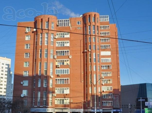 Продам 3-комнатную квартиру в Центре
