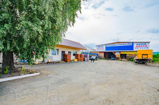 Теплый склад на территории промышленной базы